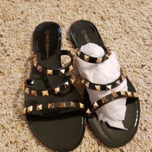 Jelly studded sandals